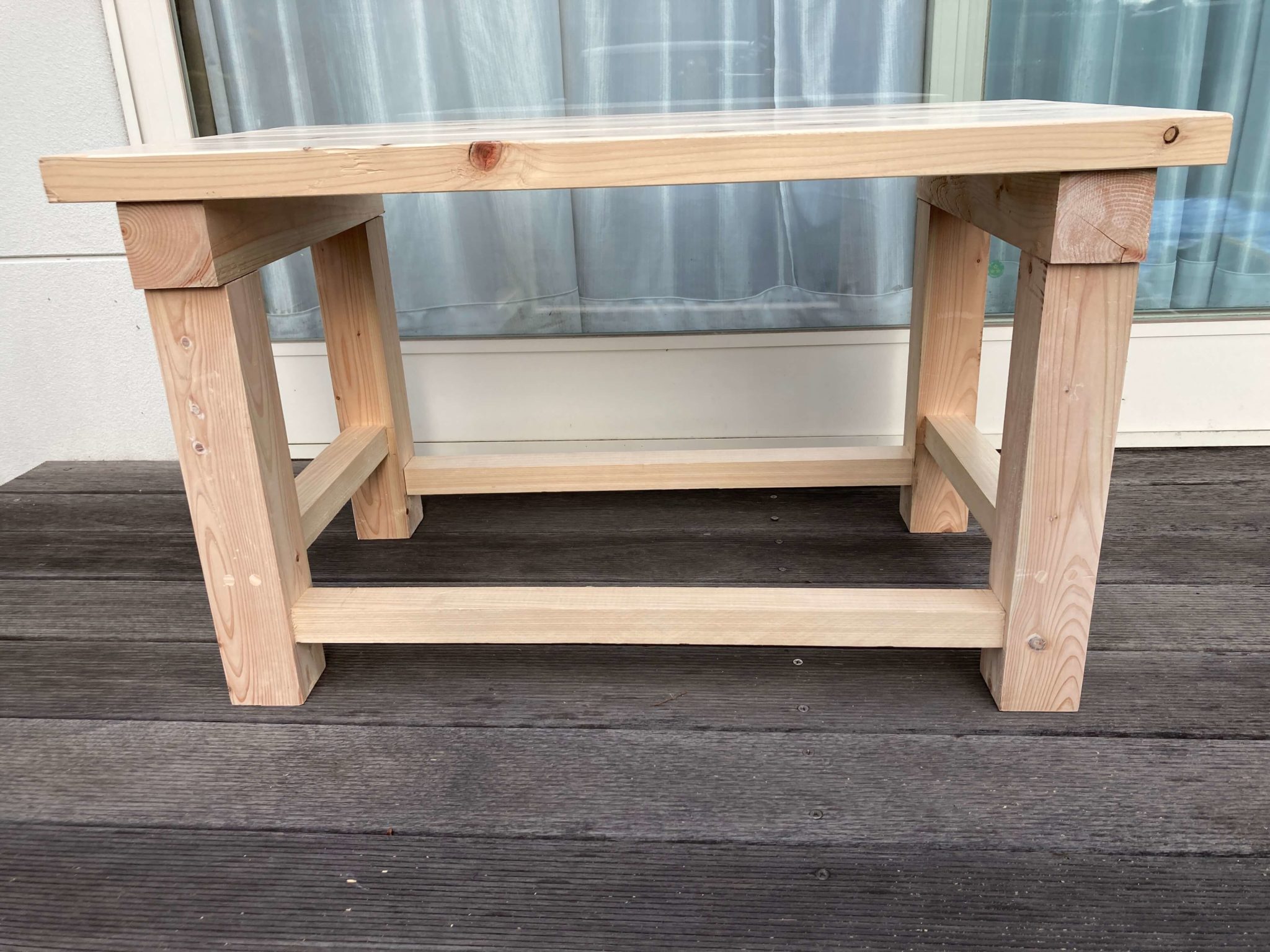 桧のベンチをDIYで作る方法 | 誰でもかんたんDIY